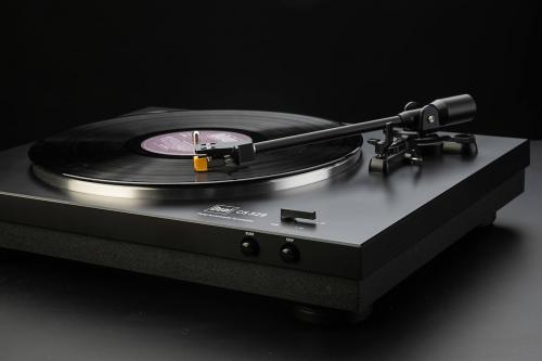 Проигрыватель винила Dual CS 329