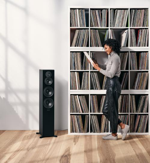 Напольная акустика Dynaudio Emit 50 black