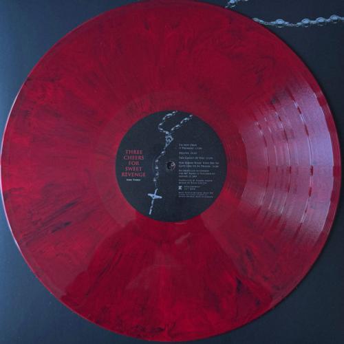 Виниловая пластинка My Chemical Romance - Three Cheers For Sweet Revenge - deluxe (Red Black Marble Vinyl 2LP)
