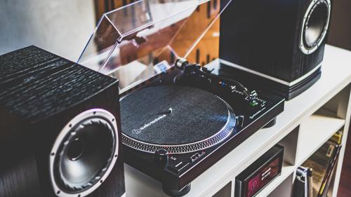 Проигрыватель винила Audio-Technica AT-LP120XBT-USB Black