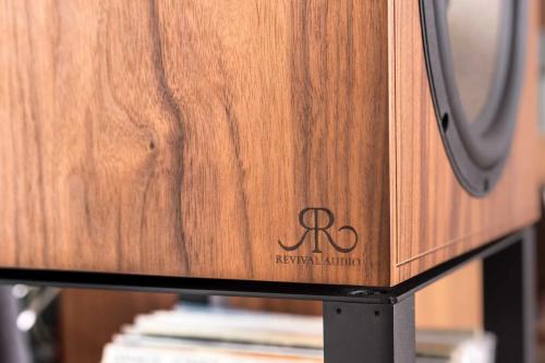 Полочная акустика Revival Audio ATALANTE 5 Walnut