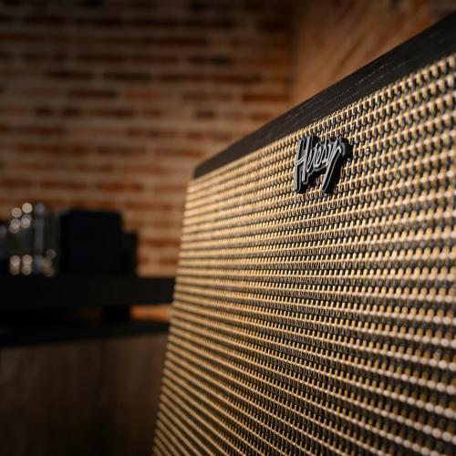Напольная акустика Klipsch Heresy IV distressed oak