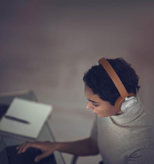 Наушники Bang & Olufsen BeoPlay HX Timber