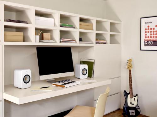 Полочная акустика KEF LSX II Mineral White