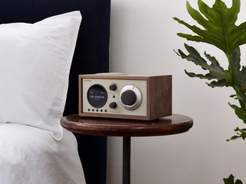 Радиоприемник Tivoli Audio Model One+ Oak/Black