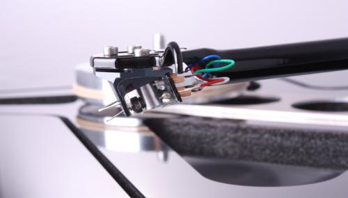 Тонарм Rega RB 202