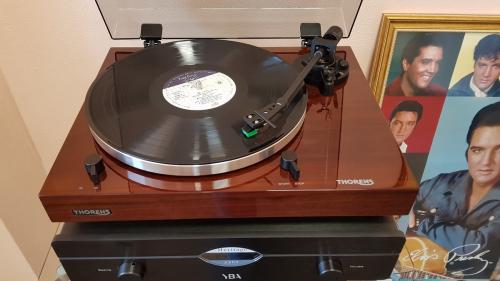 Проигрыватель винила Thorens TD-202 (TP71, AT95E) High Gloss Walnut
