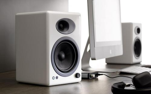 Полочная акустика Audioengine A5+ Classic Hi-Gloss White