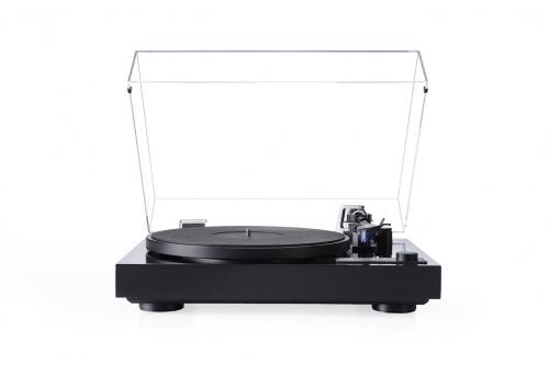 Проигрыватель винила Dual CS 618Q Gloss Black