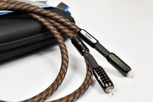 Кабель межблочный аудио Wire World Eclipse 8 Interconnect 1.0m (RCA)