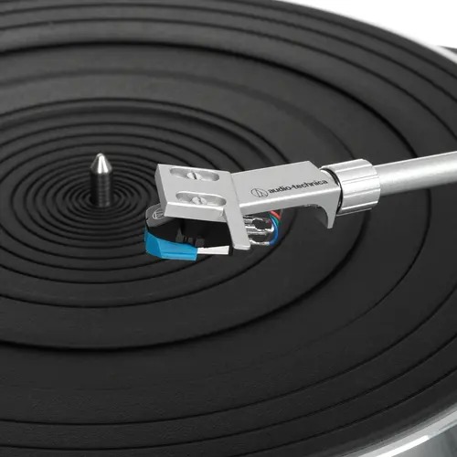 Проигрыватель винила Audio-Technica AT-LPW30BK