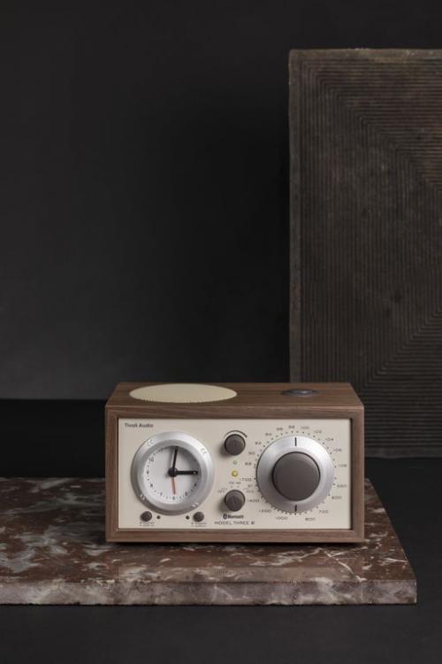 Радиоприемник Tivoli Audio Model Three BT White