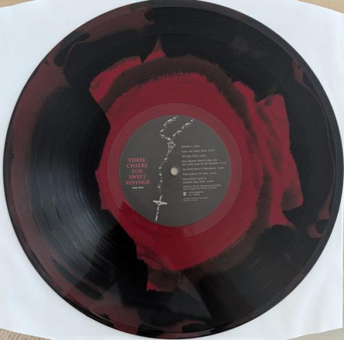 Виниловая пластинка My Chemical Romance - Three Cheers For Sweet Revenge - deluxe (Red Black Corona Vinyl 2LP)