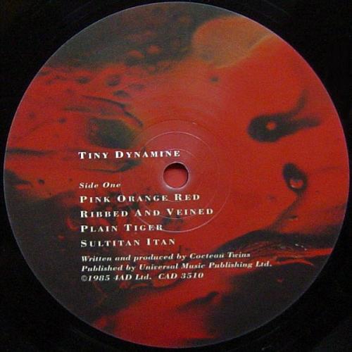 Виниловая пластинка Cocteau Twins - Tiny Dynamine/ Echoes In A Shallow Bay (Black Vinyl LP)