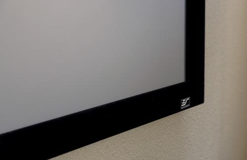 Экран Elite Screens R135DHD5