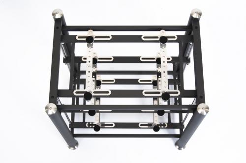 Стойка для аппаратуры Artesania Audio PRESTIGE 3 TIERS