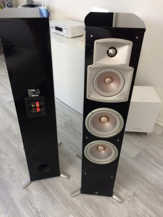 YAMAHA 555 Акустика