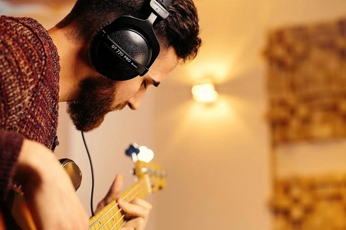 Beyerdynamic dt 770 pro 80 ohm black best sale