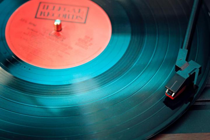 Заказать установку и проектирование стереосистемы Hi-Fi/High End в ...
